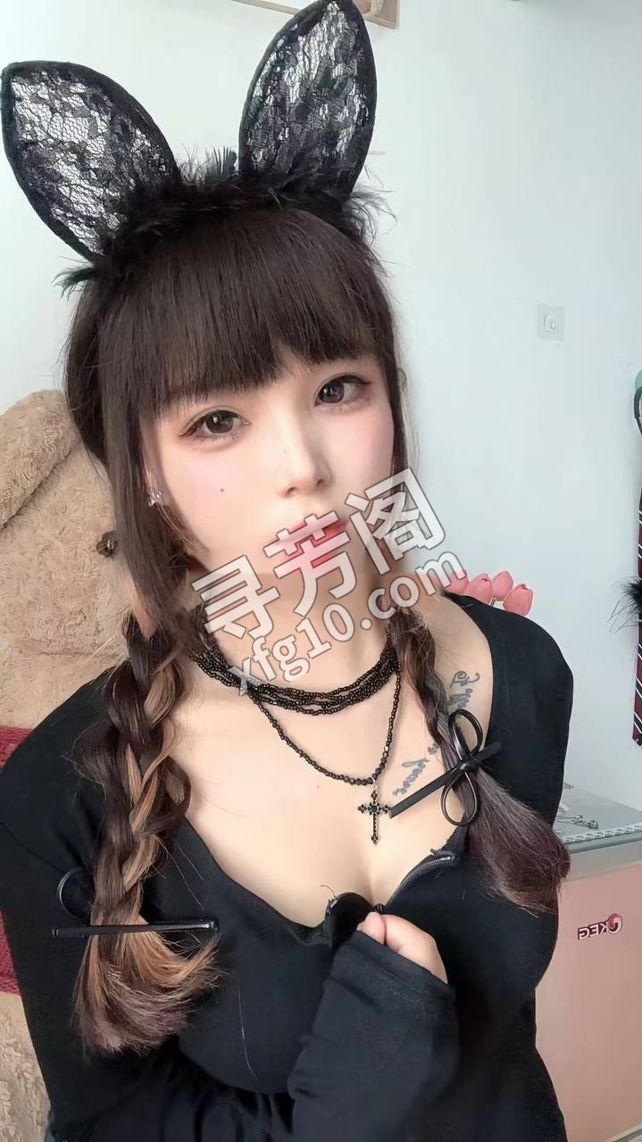 梁溪区600 皮肤雪白，身才不错，胸c.年龄可能23-25那样，相片视频抖音确实她自己本人 3