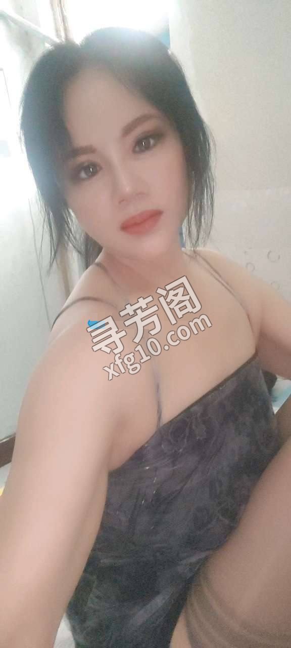 历城小少妇服务好 地区 年龄 30岁-40岁 颜值 6分 价格 300 服务 洗浴，毒龙，胸推，海底捞月 3
