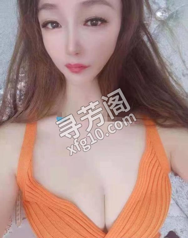 大胸小纹老师 地方 年龄 25岁-30岁 颜值： 6分 500 项目 全套项目 3