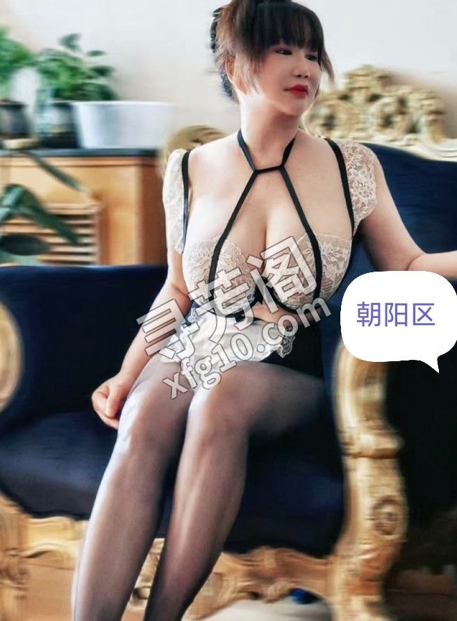 朝阳区藏着一个来自内蒙的丰满尤物，大奶晃荡着诱人曲线，圆润饱满得让人想狠狠抓揉 2
