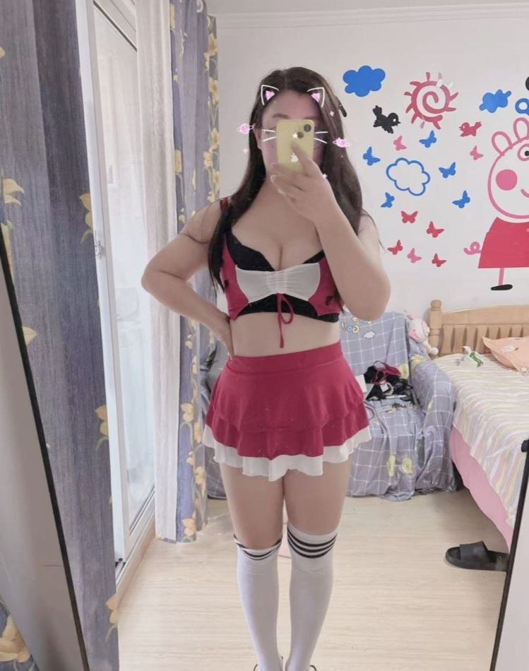 鼓楼的夜色下，她的身体早已饥渴难耐，丰满 2