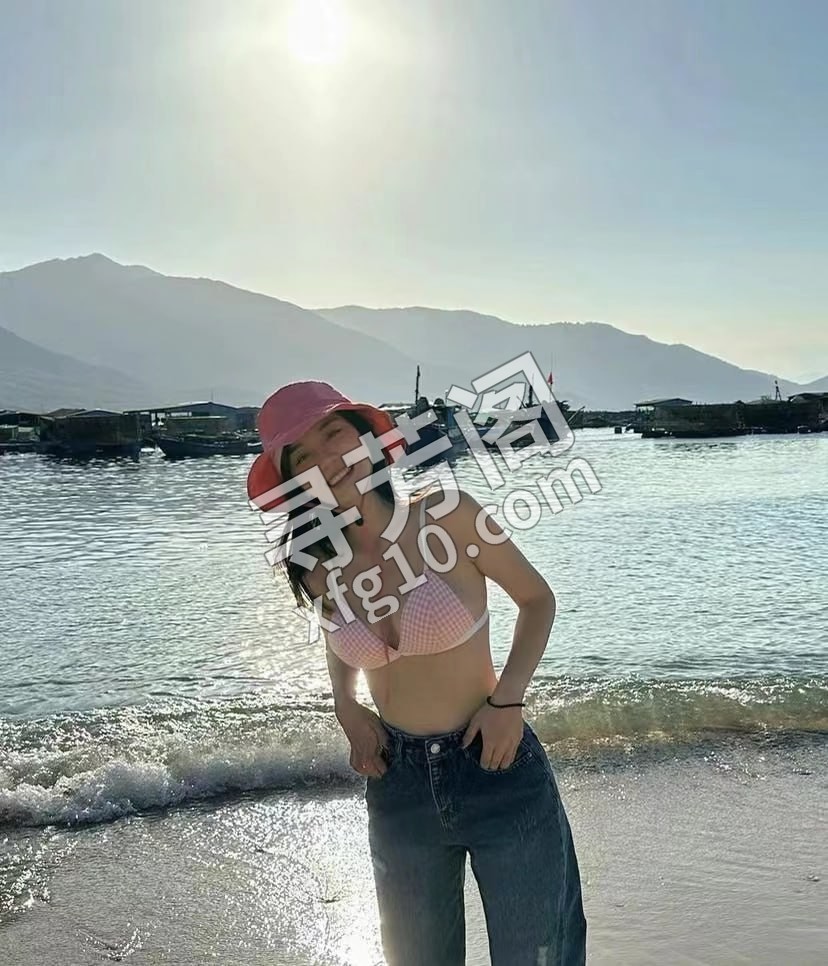 信息分类：楼凤兼职 位置： -徐汇 信息来源：视频验证 几岁：25 颜值＝身材：7 项目项目：鸳鸯浴，漫游 3