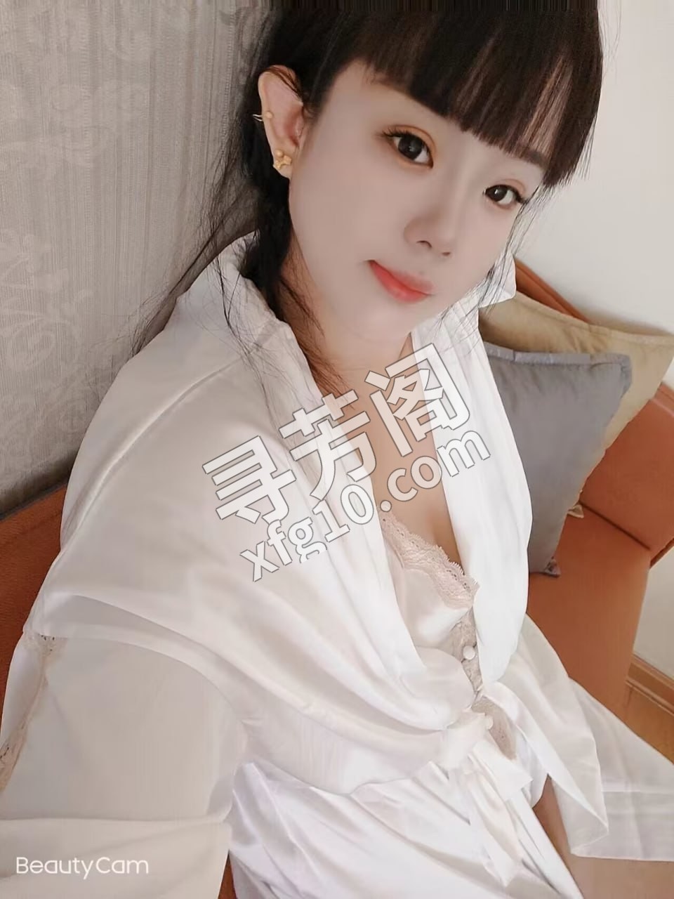 信息分类：楼凤兼职 位置：江苏省- 信息来源：自己开发 几岁：26 颜值＝身材：大胸 项目项目：胸推，漫游 2