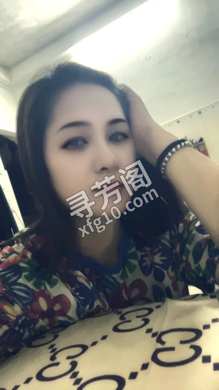 成熟小姐姐 位置 几岁 30岁-40岁 颜值＝ 8分 费用明细 300 项目 全套项目:波推，漫游，冰火吹萧 2
