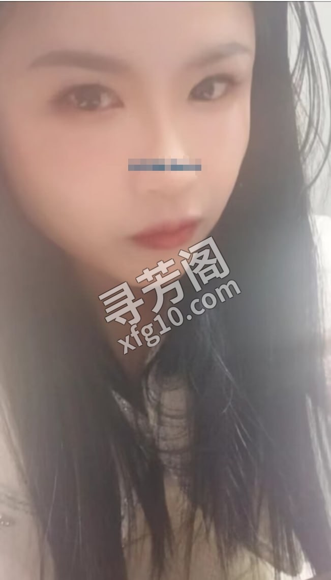 开福区果果 地方 年龄 30岁-40岁 颜值： 6分 300 项目 鸳鸯浴，无套口，调情，丝袜，激情啪啪 2