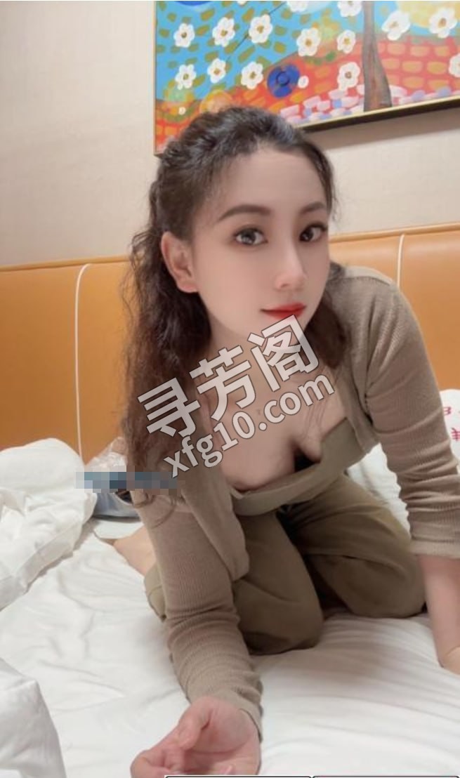温柔型老师安安 位置 几岁 25岁-30岁 颜值＝ 6分 费用明细 500 项目 鸳鸯浴，按摩，胸推，臀推 2