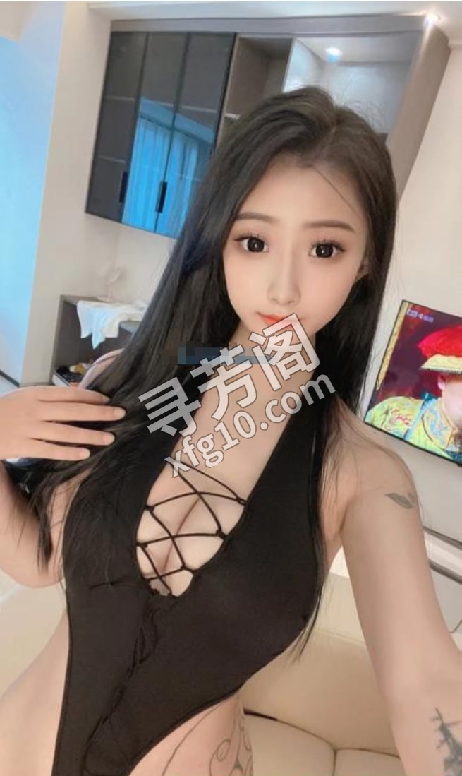 苗条纹身精神小妹 位置 几岁 20岁-25岁 颜值＝ 8分 费用明细 700 项目 口爆 69 胸推 臀推 2