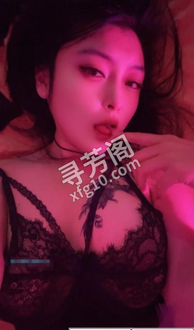 风骚月亮 地方 年龄 25岁-30岁 颜值： 6分 600 项目 过水，漫游，胸推，爱爱 2