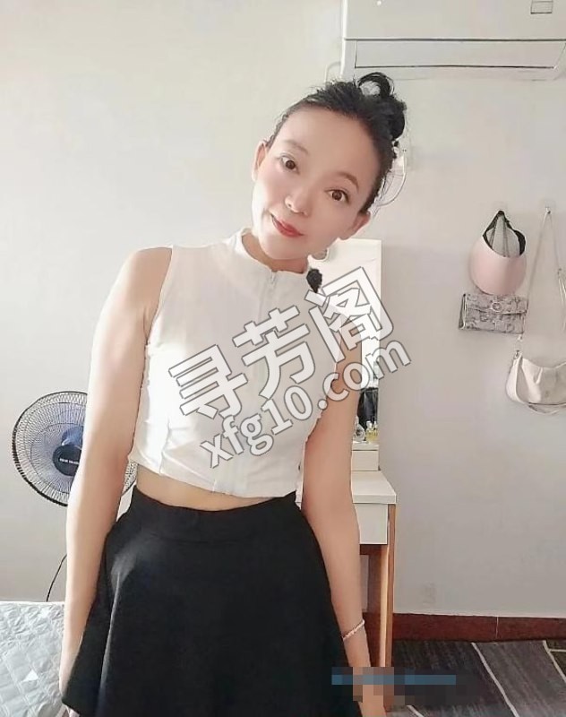 南山瑜伽叶子 地方 年龄 25岁-30岁 颜值： 6分 500 项目 全套啪啪 2