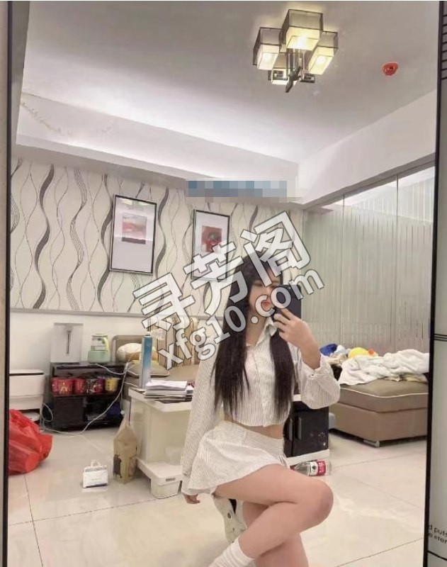 美腿小表妹吖吖 地方 年龄 25岁-30岁 颜值： 6分 600 项目 洗澡 吹箫 漫游 kiss 69 4