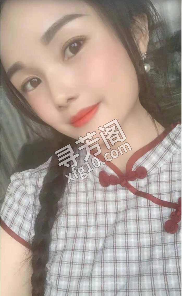 信息分类：楼凤兼职 地方：湖北省- 信息来源：哥们介绍 数量：1 年龄：23 素质：不错 外形：高挑 丰满 2