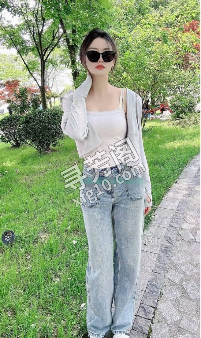 口活贼爽妹子 位置 几岁 25岁-30岁 颜值＝ 9分 费用明细 700/90分钟 项目 胸推，臀推，毒龙 2