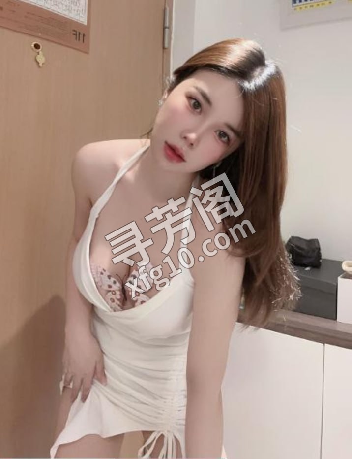 性价比美女小娜 地方 徐汇区 年龄 25岁-30岁 颜值： 6分 700 项目 鸳鸯浴 漫游 胸推 口活 69 2