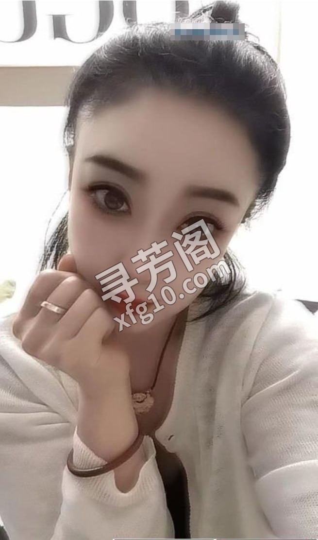 夹子音小姐姐 地方 年龄 25岁-30岁 颜值： 6分 400 项目 洗澡，情趣，高跟，口，爱爱 2