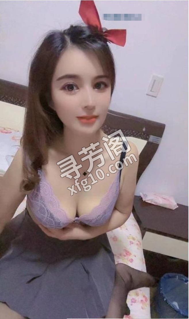 性价比高小姐姐 位置 几岁 25岁-30岁 颜值＝ 6分 费用明细 600 项目 该有都有 地球号 号 2