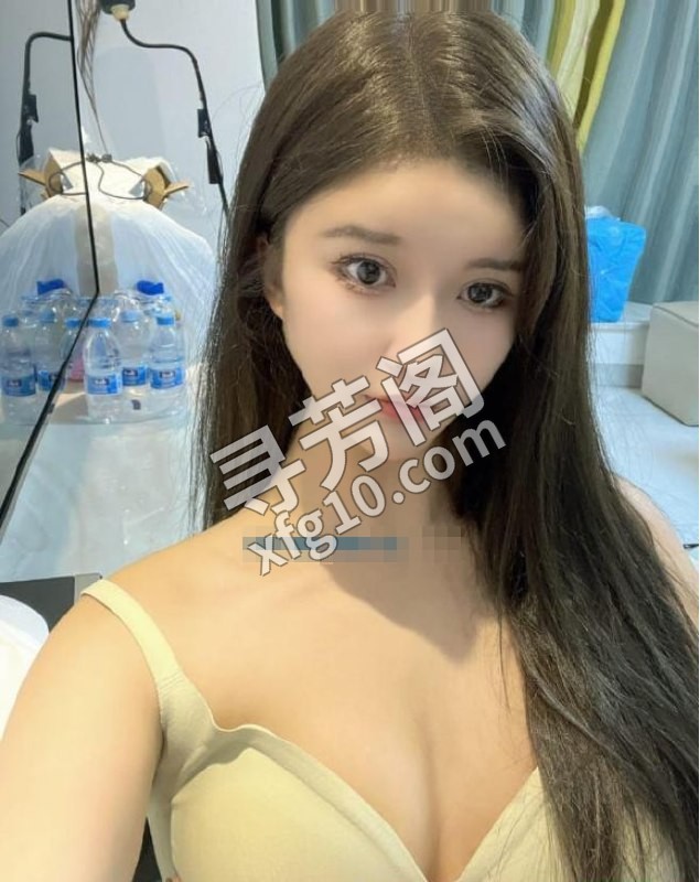 姑苏个人兼职小嫩妹 地方 年龄 20岁-25岁 颜值： 7分 1000 项目 鸳鸯浴 吹箫 舔蛋蛋 深喉 69 4