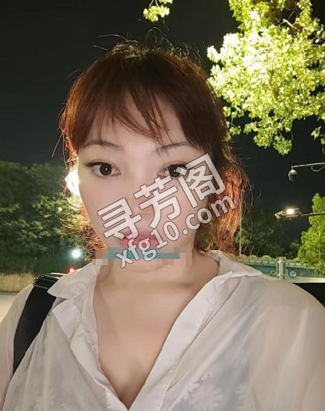 秦淮颖儿归来 地方 南京市 年龄 30岁-40岁 颜值： 6分 600 项目 鸳鸯浴 无套口 69 指滑漫游 2