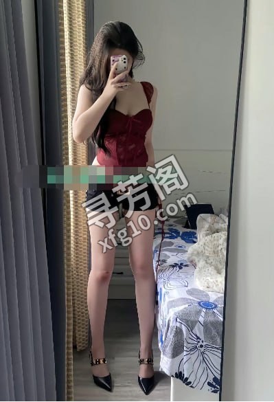 长沙兼职妹妹 地方 长沙 年龄 00后 颜值： 7-8 700/次（可外卖） 项目 胸推，臀推、深喉，爱爱等 # 2