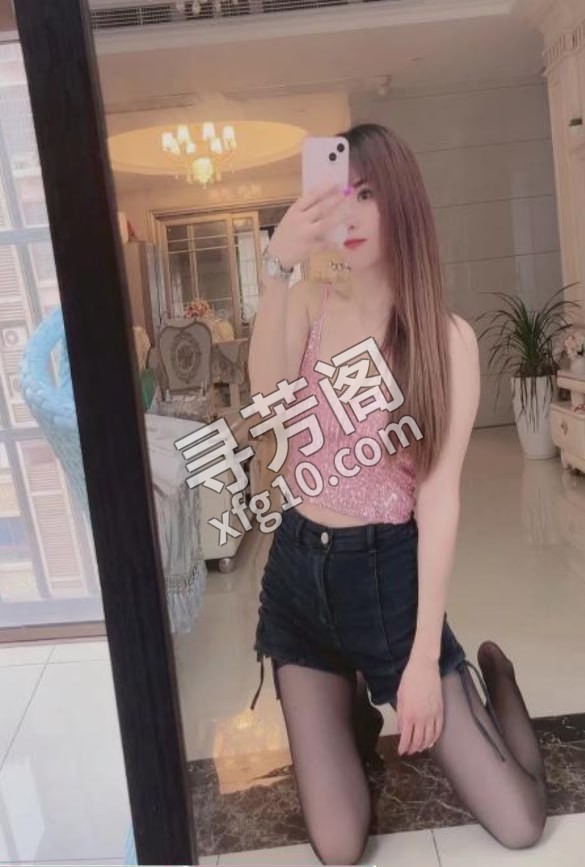 树木岭小骚妇 地方 年龄 25岁-30岁 颜值： 6分 600 项目 鸳鸯浴、按摩、漫游等 2