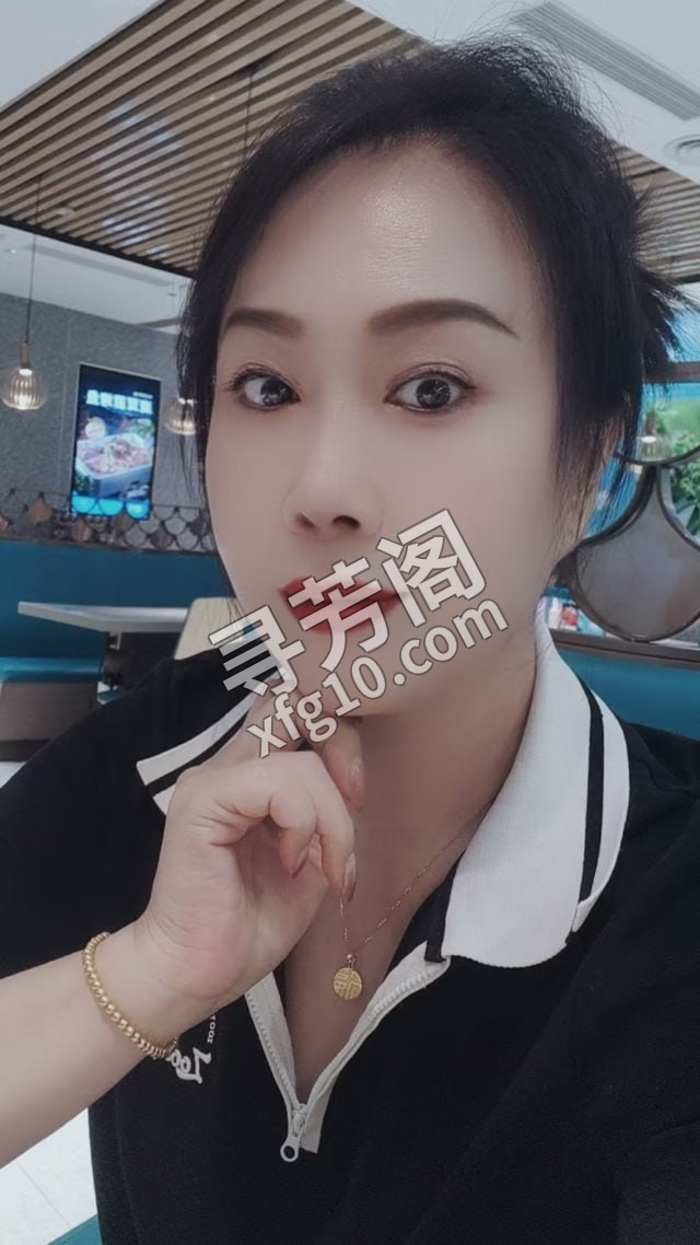 南通熟女晨曦 地方 年龄 30岁-40岁 颜值： 6分 400 项目 漫游 无套口 丝足情趣 指滑 调情 姿势 2