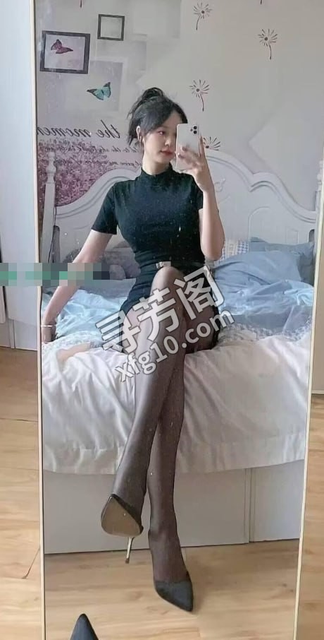 极品验证【三点粉】 地方 滨海 年龄 23 颜值： 8 1000/90分钟 项目 胸推，臀推、毒龙，深喉 2