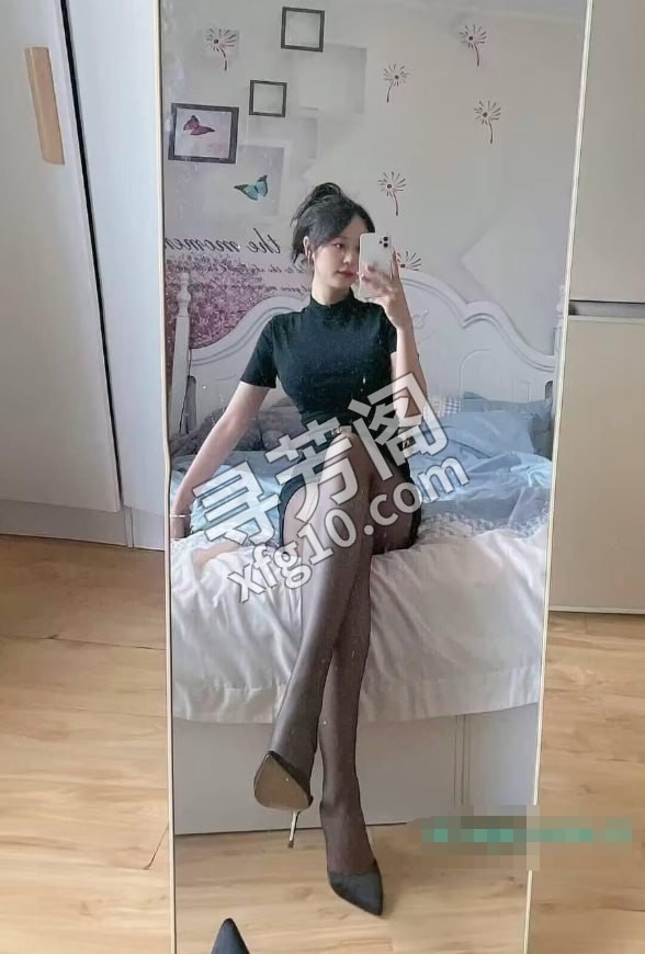 极品验证【三点粉】 地方 崇川区 年龄 23 颜值： 8 700/90分钟 项目 胸推，臀推、毒龙，深喉 3