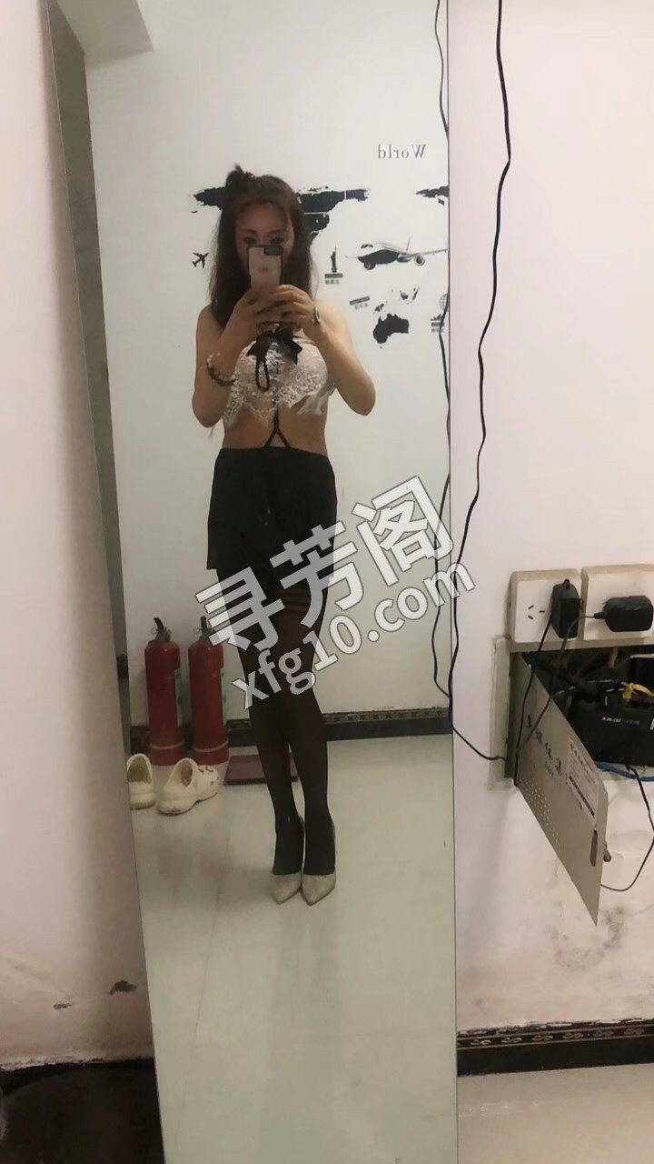 航海东路电动小马达 地方 年龄 25岁-30岁 颜值： 6分 550 项目 情趣衣服，丝袜，口活，做 2