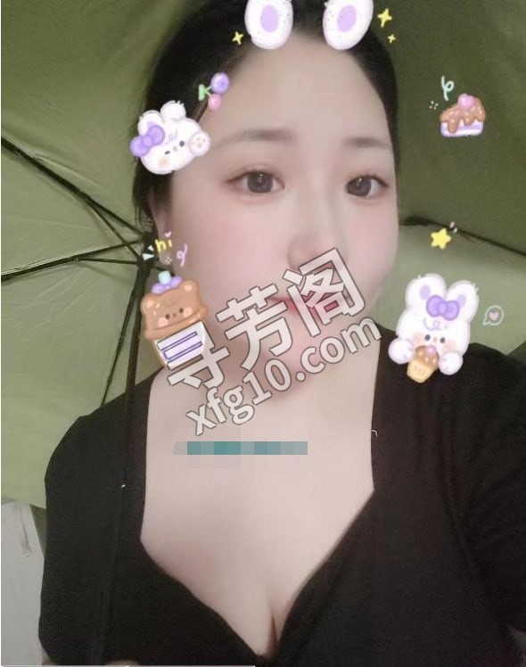 龙华BBW巨乳小倩 地方 辖区 年龄 25岁-30岁 颜值： 6分 500 项目 洗 吹 做 制服 kiss 2