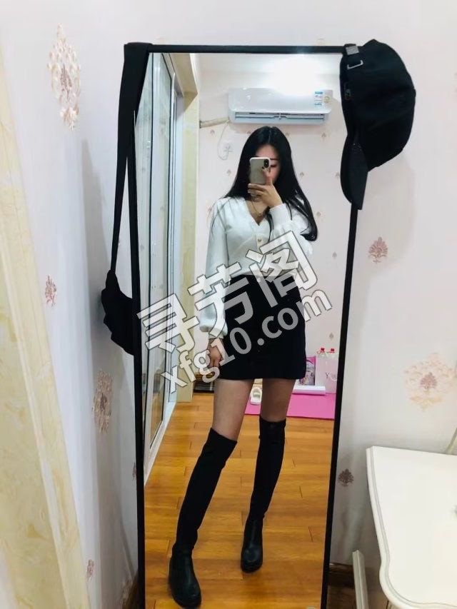 西安小骚货 信息分类：楼凤兼职 地方：陕西省- 信息来源：朋友推荐 年龄：24 颜值：身材：90+ 4