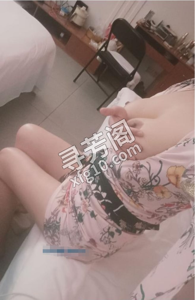 大乃骚皮眼 地方 江北区 年龄 30岁-40岁 颜值： 6分 400 项目 接吻 69 独龙 深猴 口爆 菊花 2