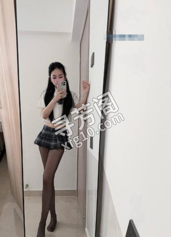 白嫩水润闷骚型幺妹 地方 闵行区 年龄 25岁-30岁 颜值： 6分 800 项目 全套一条龙项目，洗浴，漫游 3