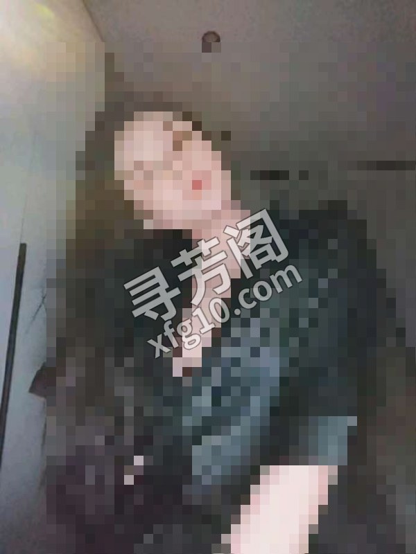 汉口小妖精 地方 年龄 25岁-30岁 颜值： 6分 500 项目 口爆 鸳鸯浴 六九冰火漫游 舔蛋丝袜 3