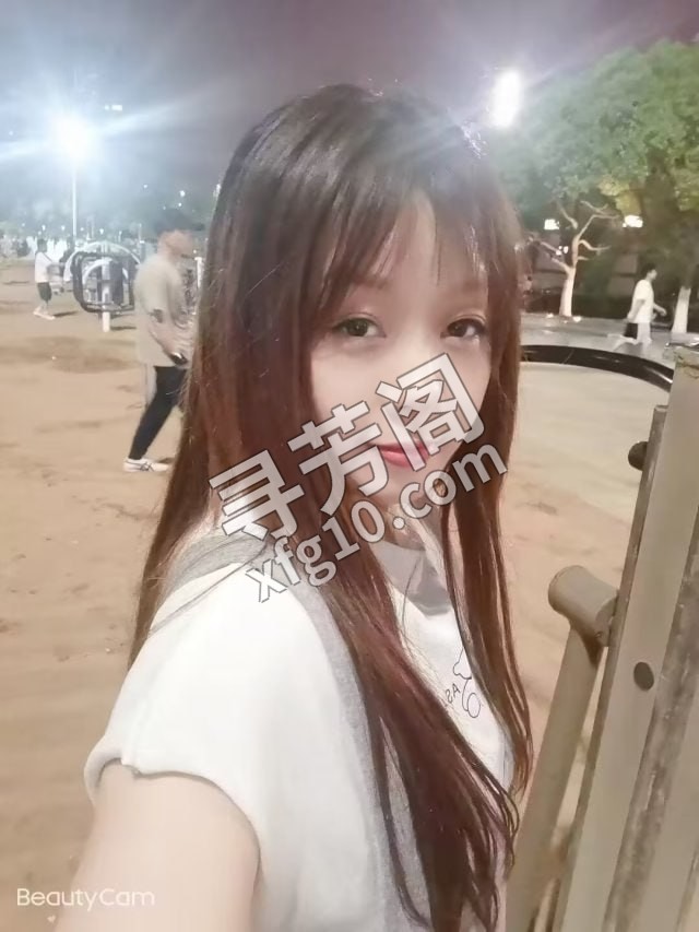 蜀山小骚妹 地方 年龄 25岁-30岁 颜值： 6分 500 项目 该有都有 5