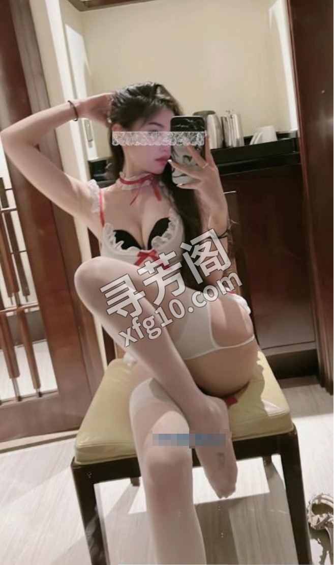 大胸制服可吻若如 地方 年龄 25岁-30岁 颜值： 6分 800 项目 鸳鸯浴,胸推，指滑，口活，舌吻 3