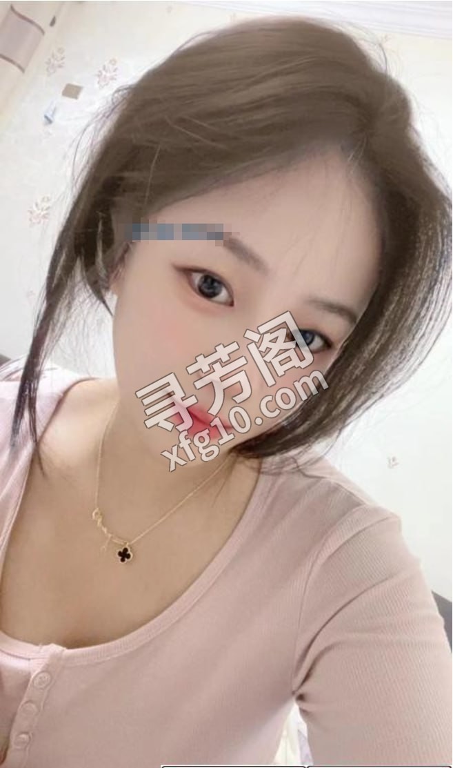 海珠石溪纯欲美女仙仙 地方 年龄 25岁-30岁 颜值： 6分 200 项目 200-15分钟纯快餐，吹＋100 6