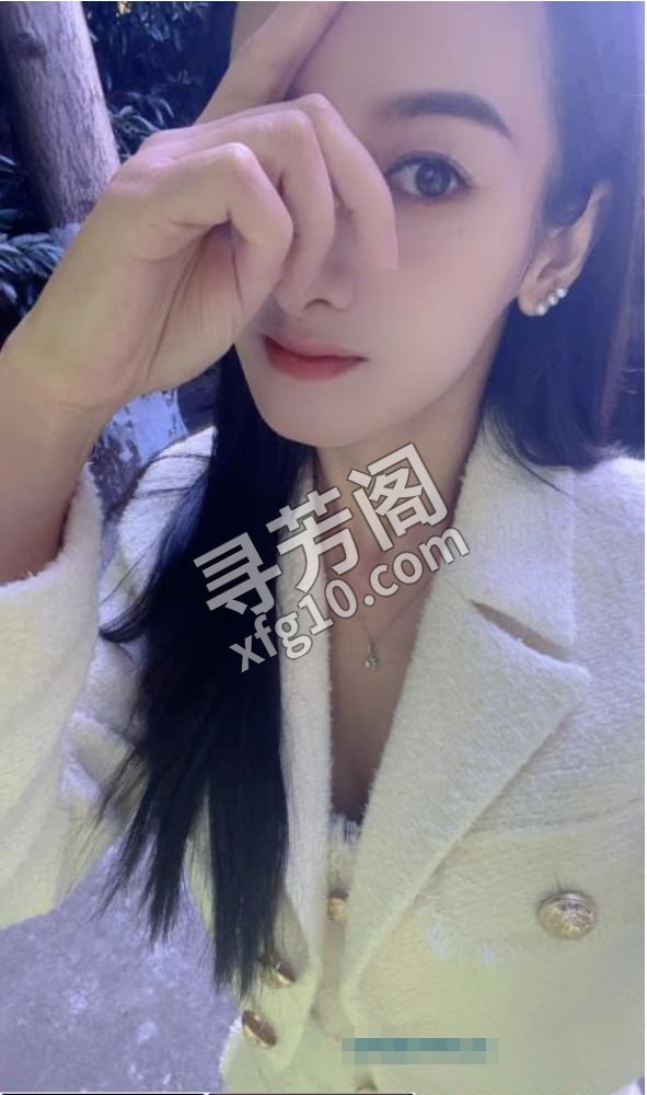 建邺兼职小秘书柚子 地方 年龄 25岁-30岁 颜值： 6分 600 项目 只外出，吹箫，69，调情，亲咪咪 3