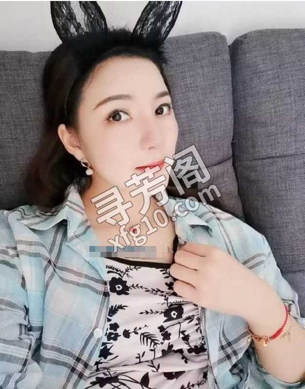 江宁龙池新寓婷婷 地方 年龄 30岁-40岁 颜值： 6分 500 项目 鸳鸯浴，口交，制服诱惑，胸推，毒龙 2