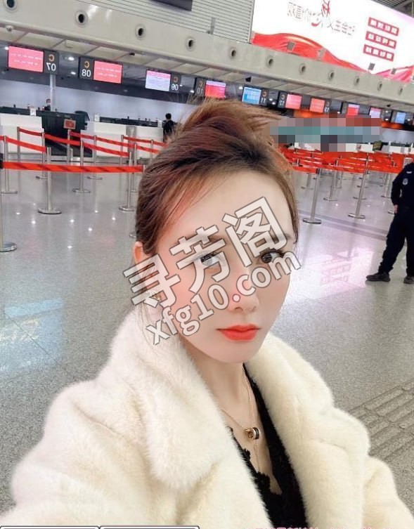 岳麓区美女格格 地方 年龄 25岁-30岁 颜值： 6分 600 项目 鸳鸯浴，按摩，波推，臀推，口爆 2