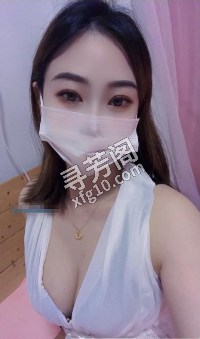 丰满大奶少妇 地方 年龄 25岁-30岁 颜值： 6分 500 项目 陪浴 胸推 臀推 漫游 吸皮 制服诱惑 2