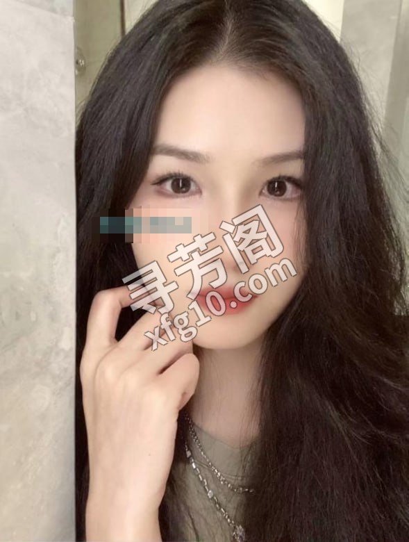福州小郡主 地方 年龄 25岁-30岁 颜值： 6分 600 项目 鸳鸯 调情 深喉 丝袜 制服 2