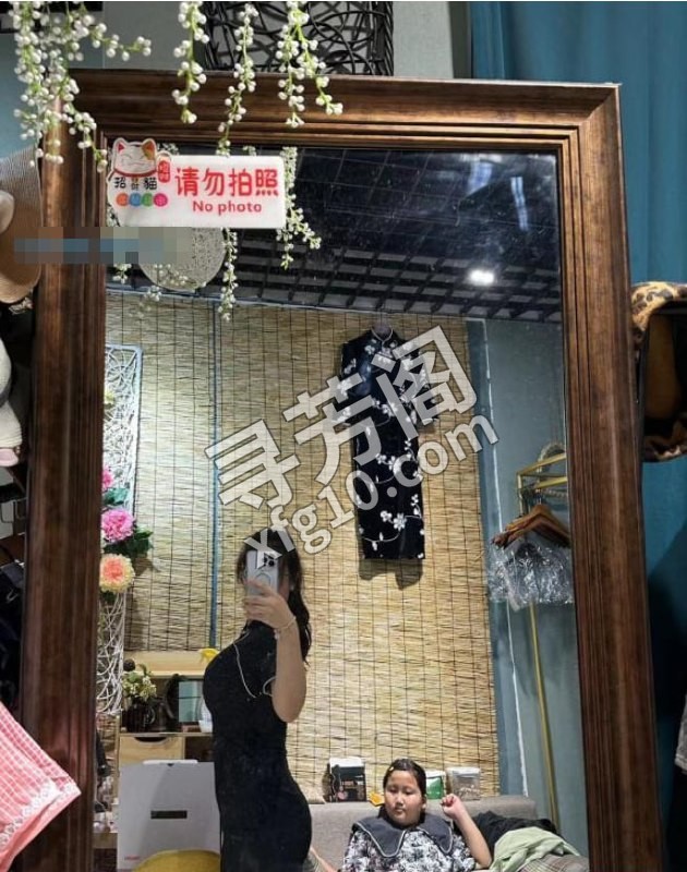 兼职cos嫩妹小熊 地方 年龄 25岁-30岁 颜值： 7分 1000 项目 陪浴 口 情趣 调情 胸推 3