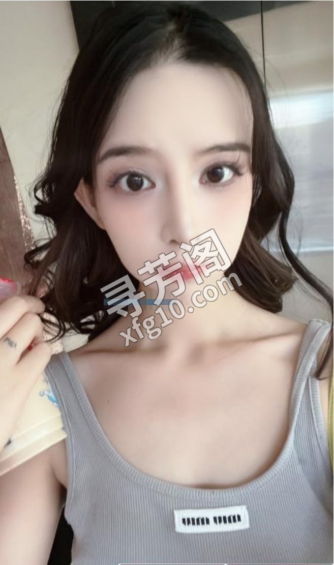 丰乳翘臂弯弯 地方 年龄 18岁-20岁 颜值： 8分 700 项目 助浴，按摩放松，只划，凶推，漫油，深喉 2