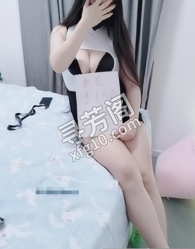 武汉奶兔 地方 年龄 25岁-30岁 颜值： 6分 600 项目 kiss、口爆、西皮、刮痧、漫游、双飞、胸推 2