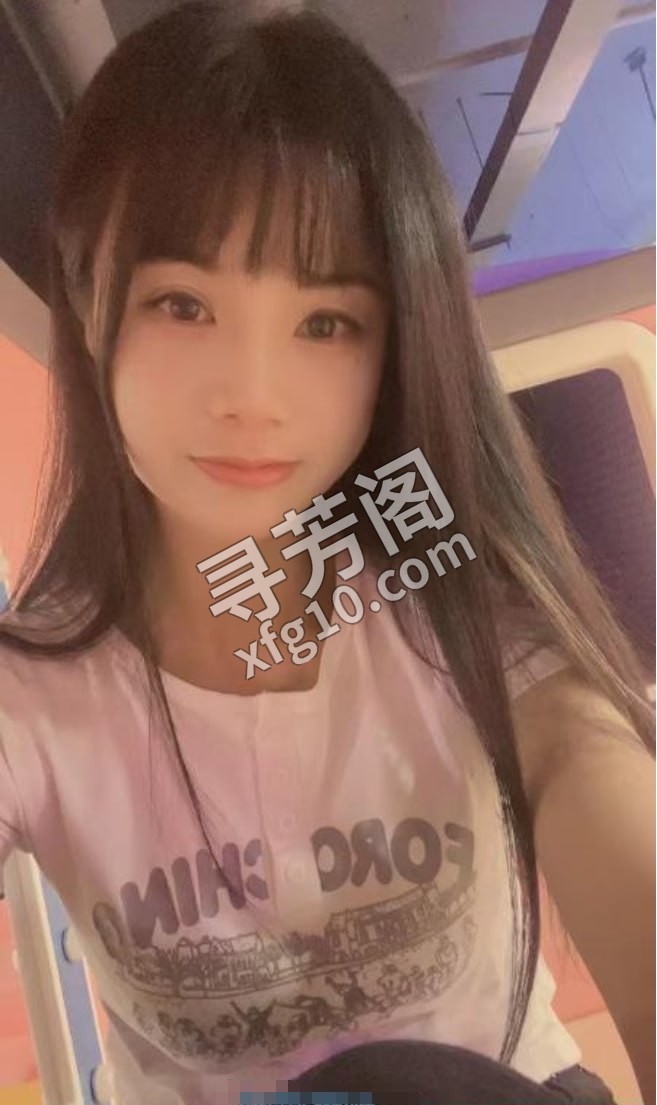 性感制服诱惑 地方 普陀区 年龄 25岁-30岁 颜值： 6分 600 项目 鸳鸯浴，漫游，胸推，口活，69 2