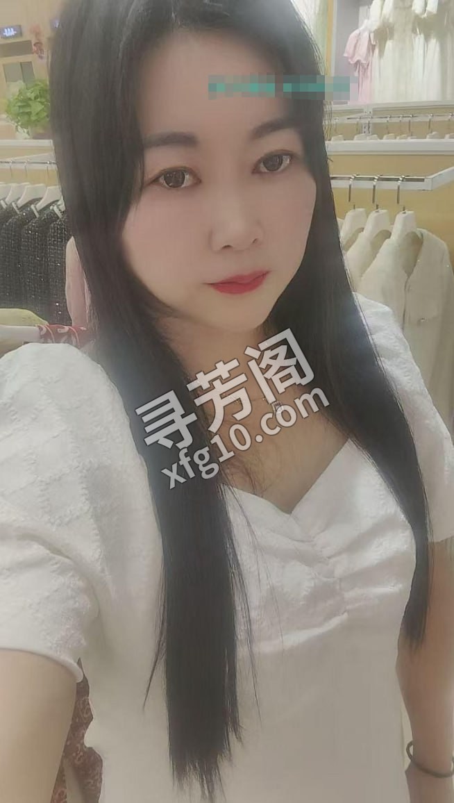 浦东风骚妍姐 地方 浦东新区 年龄 30岁-40岁 颜值： 6分 300 项目 鸳鸯浴，胸推，69式，口活 2