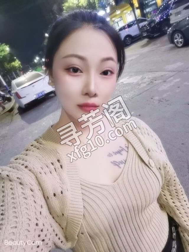 新风丽都北苑佳佳 地方 年龄 25岁-30岁 颜值： 6分 500 项目 胸推 深喉 过水 毒龙 爱爱 7