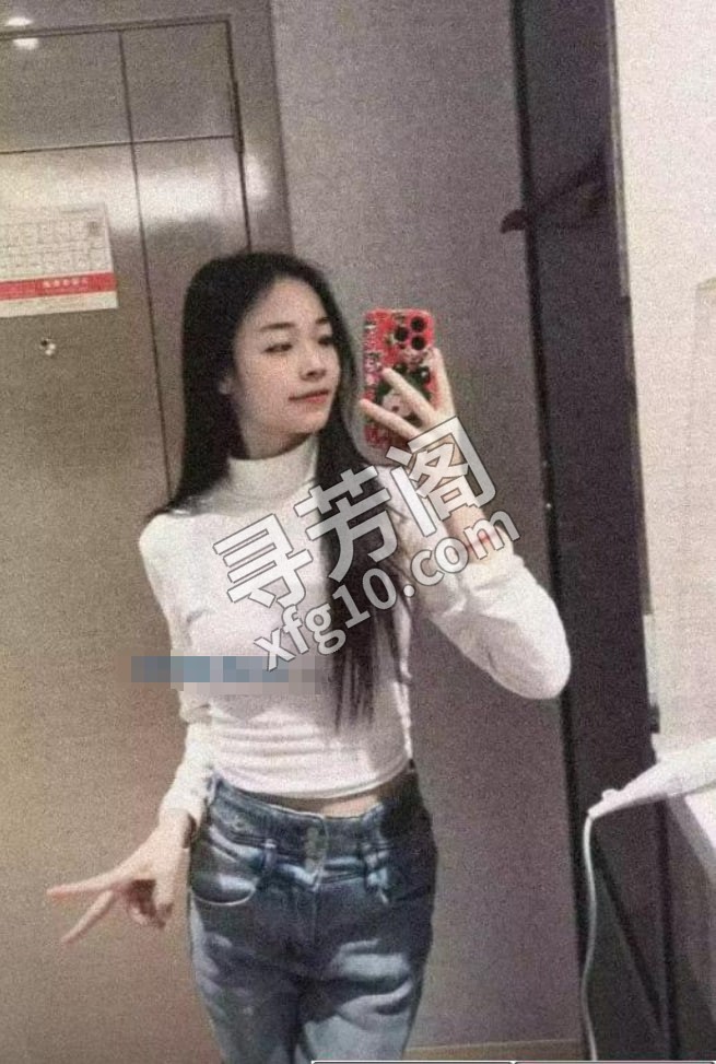 蛇纹管够的小姐姐 地方 闵行区 年龄 25岁-30岁 颜值： 6分 800 项目 鸳鸯浴，kj，蛇纹，制服 4