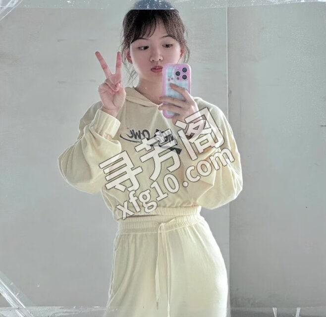 金水区兼职妹妹 地方 河南 金水区 年龄 23 颜值： 9 700 项目 漫游 足交 毒龙 胸推 臀推 陪浴 6