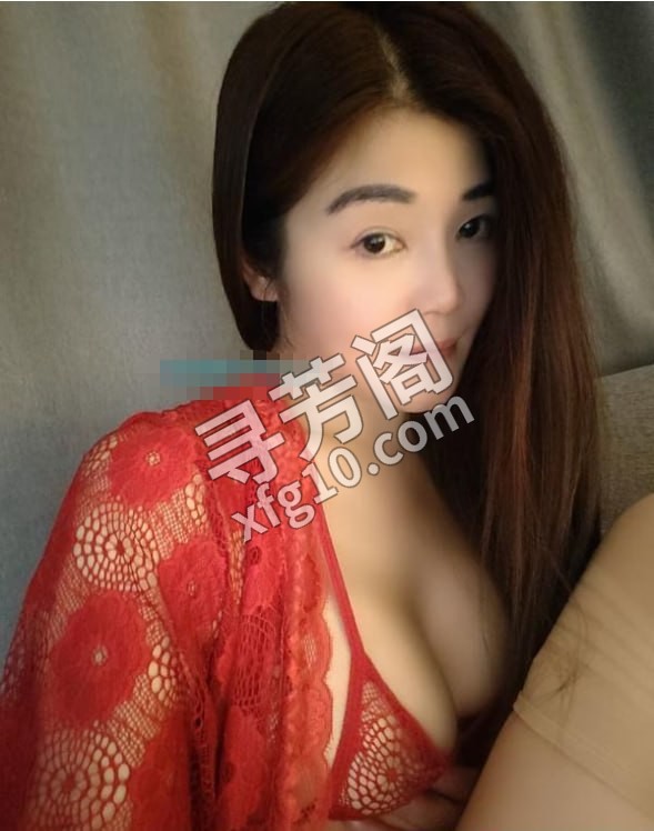 摩天轮英子 地方 年龄 30岁-40岁 颜值： 6分 300 项目 69，无套吹，口爆，波推，3T，爱爱 2