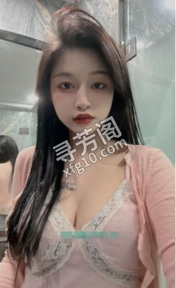 清纯可爱的极品小甜妹 地方 朝阳区 年龄 23 颜值： 7 700p 项目 胸推，臀推、深喉，口活、69，爱爱 2